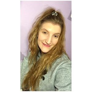 Meet your Posher, Hope